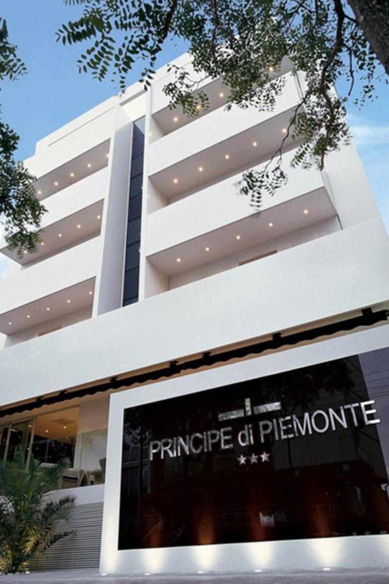 Hotel Principe Di Piemonte Rimini Kültér fotó
